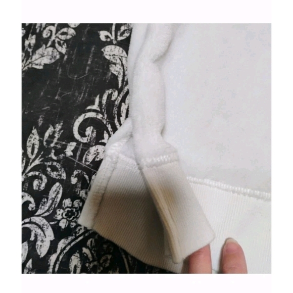 Wondershop Soft White Pajama Top - Picture 9 of 11